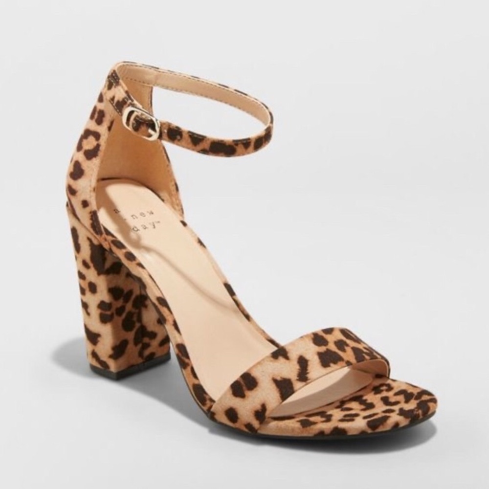 NWT A New Day Ema High Block Leopard Heeled Pumps